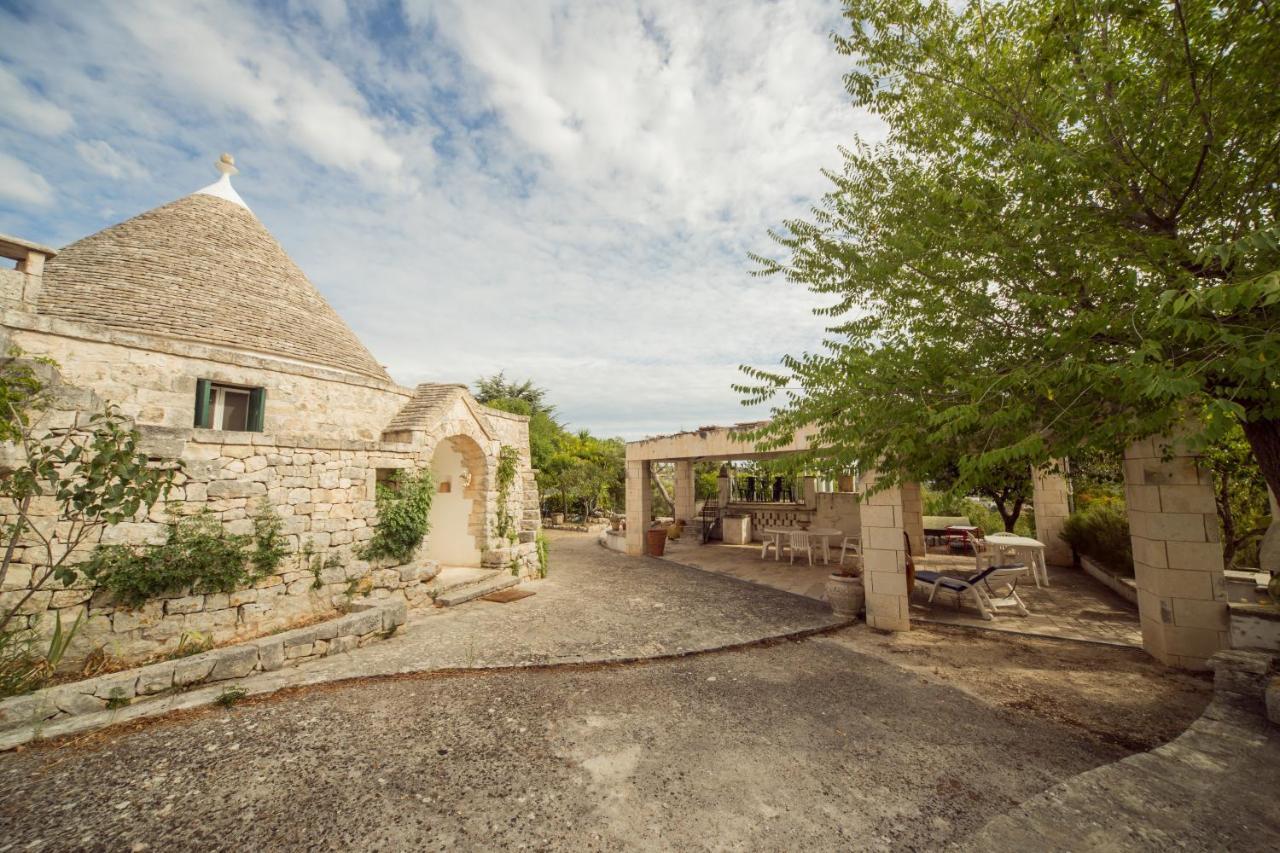 Trulli Girasoli E Viole Cocolicchio Eksteriør bilde