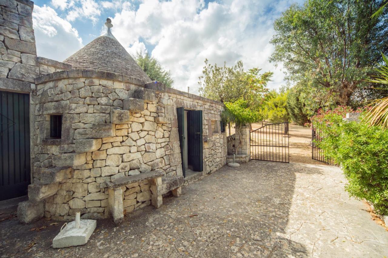 Trulli Girasoli E Viole Cocolicchio Eksteriør bilde