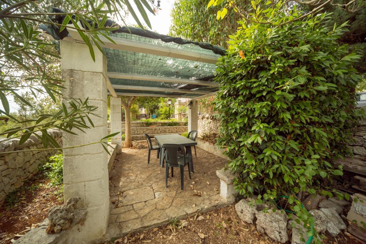 Trulli Girasoli E Viole Cocolicchio Eksteriør bilde