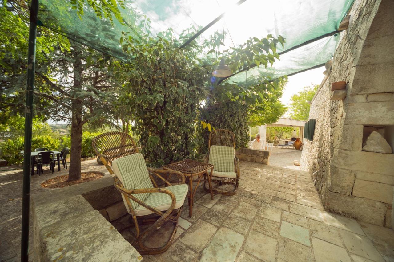 Trulli Girasoli E Viole Cocolicchio Eksteriør bilde