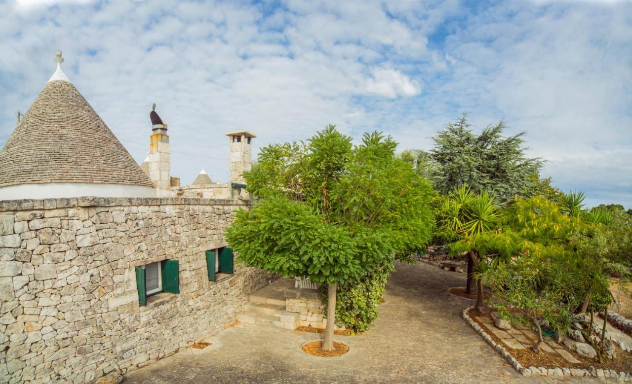 Trulli Girasoli E Viole Cocolicchio Eksteriør bilde