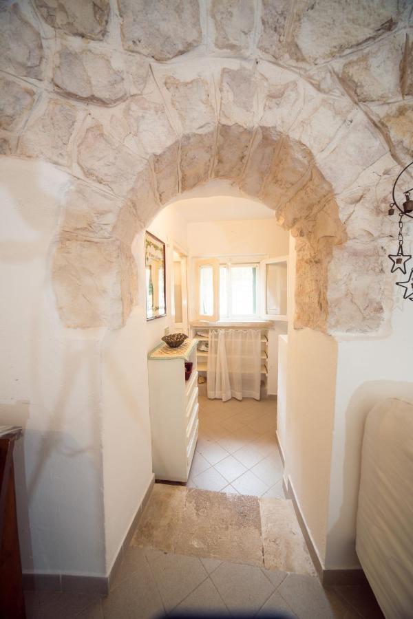 Trulli Girasoli E Viole Cocolicchio Eksteriør bilde