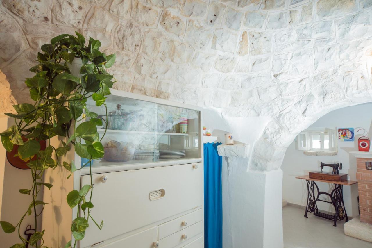 Trulli Girasoli E Viole Cocolicchio Eksteriør bilde